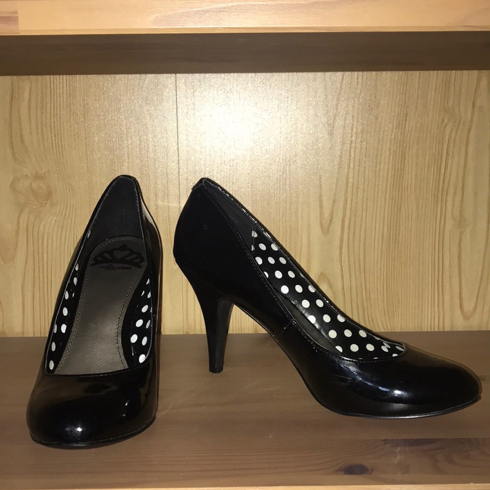 Classic black heels